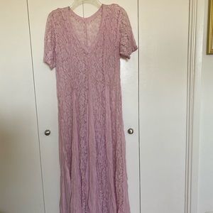 Vintage Lace Maxi Dress